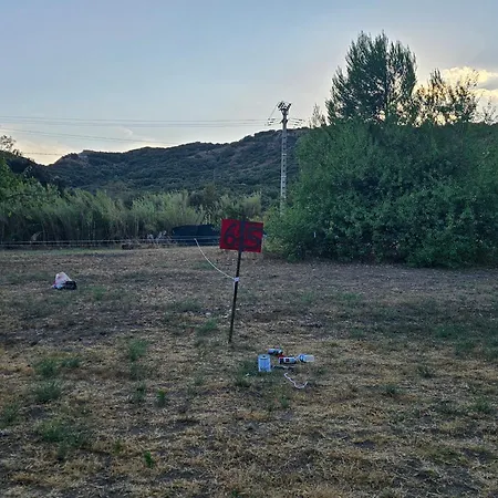 Emplacement Tente, Caravanes Et Car